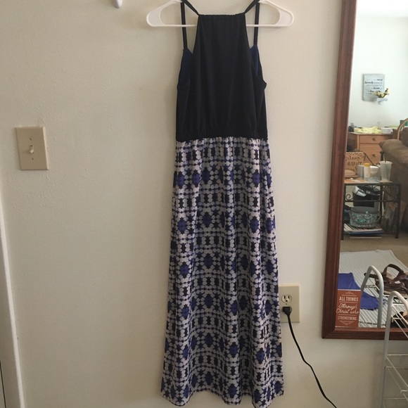 Ankle Length Dress - Picture 3 of 5